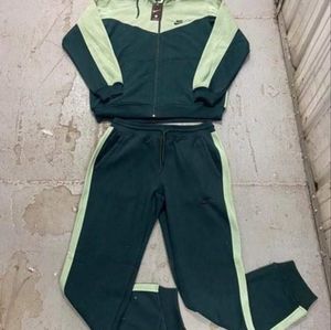 Nike Brand New Outfit